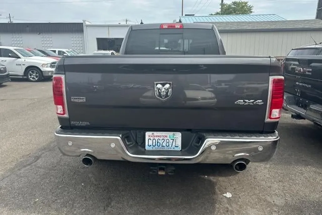 2017 Ram 1500 Laramie photo 1