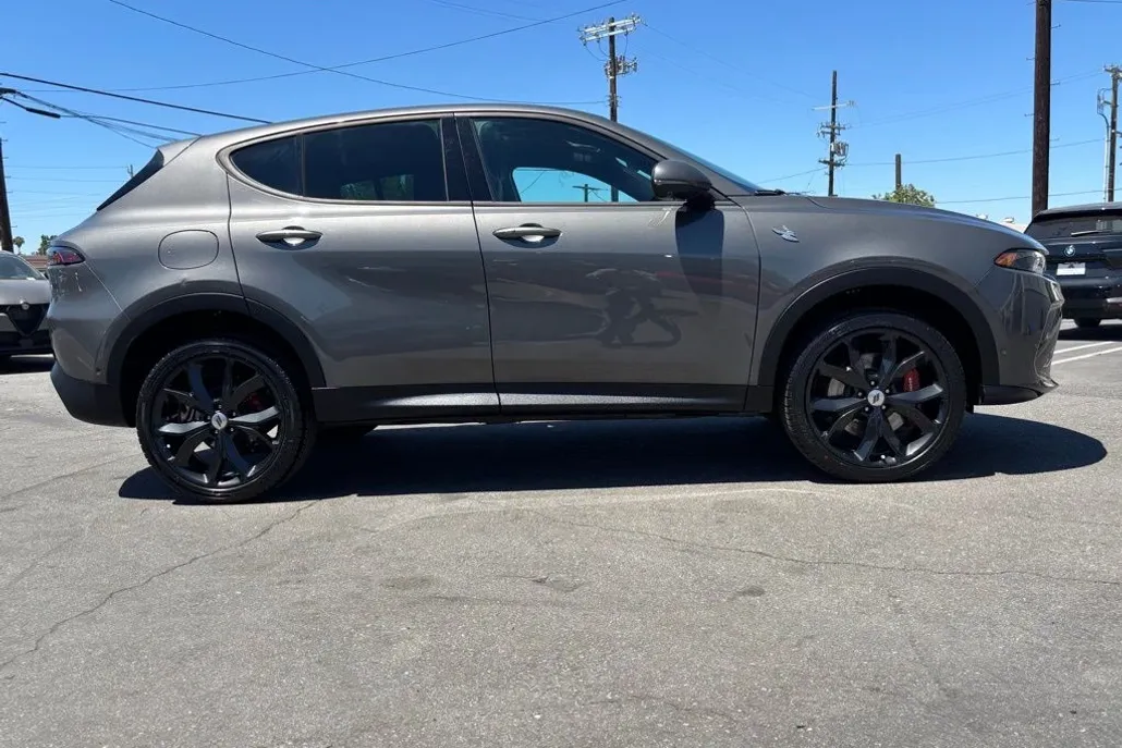 2024 Dodge Hornet GT photo 1