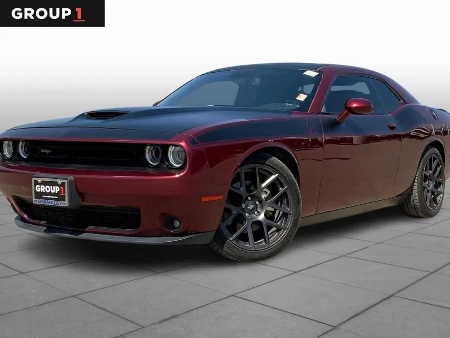 2017 Dodge Challenger T/A Plus photo 1