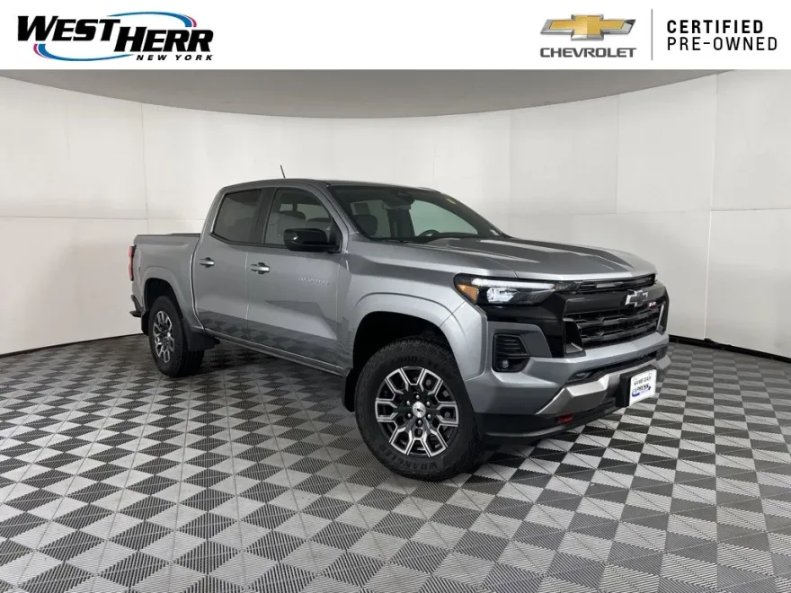 2024 Chevrolet Colorado Z71 photo 1
