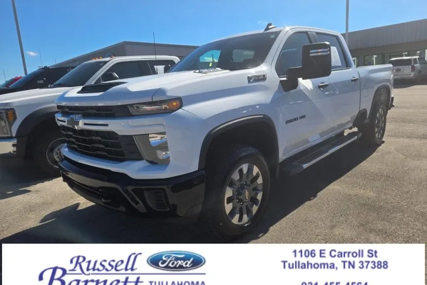 2024 Chevrolet Silverado 2500HD Custom photo 1