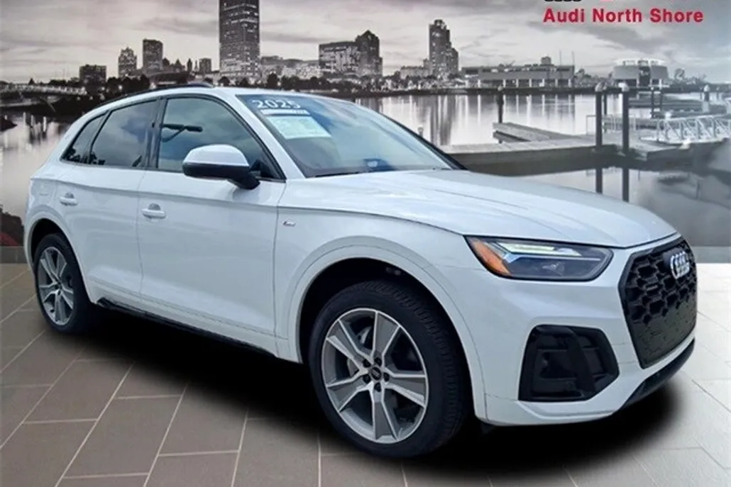 2025 Audi Q5 45 S line Premium photo 1