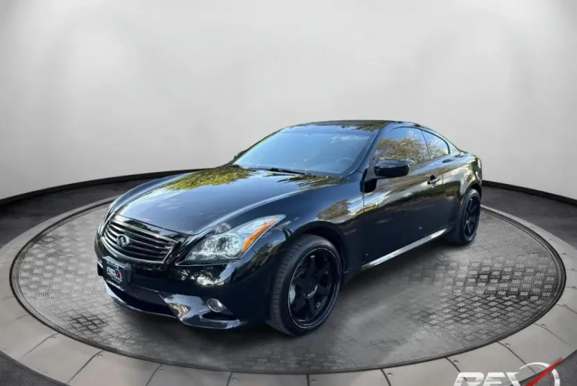 2013 Infiniti G37 photo 1