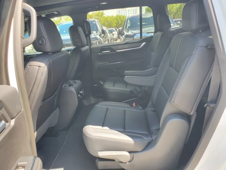 2026 Gmc Acadia Elevation photo 1