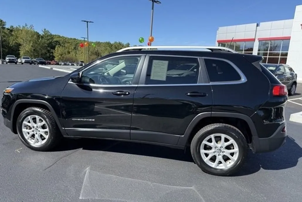 2018 Jeep Cherokee Latitude photo 1