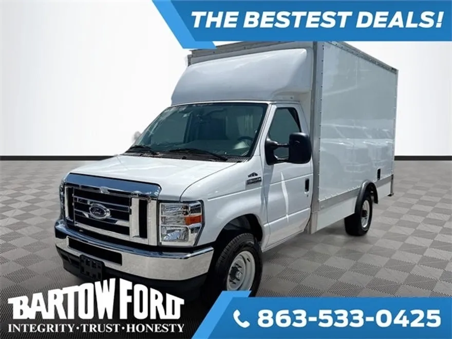2025 Ford E-350 Base photo 1