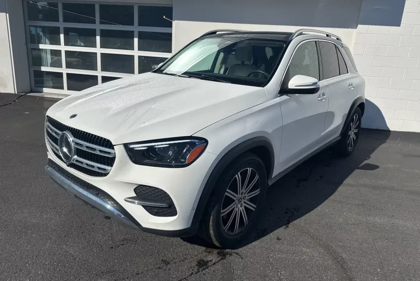 2024 Mercedes Benz GLE 450 4MATIC photo 1