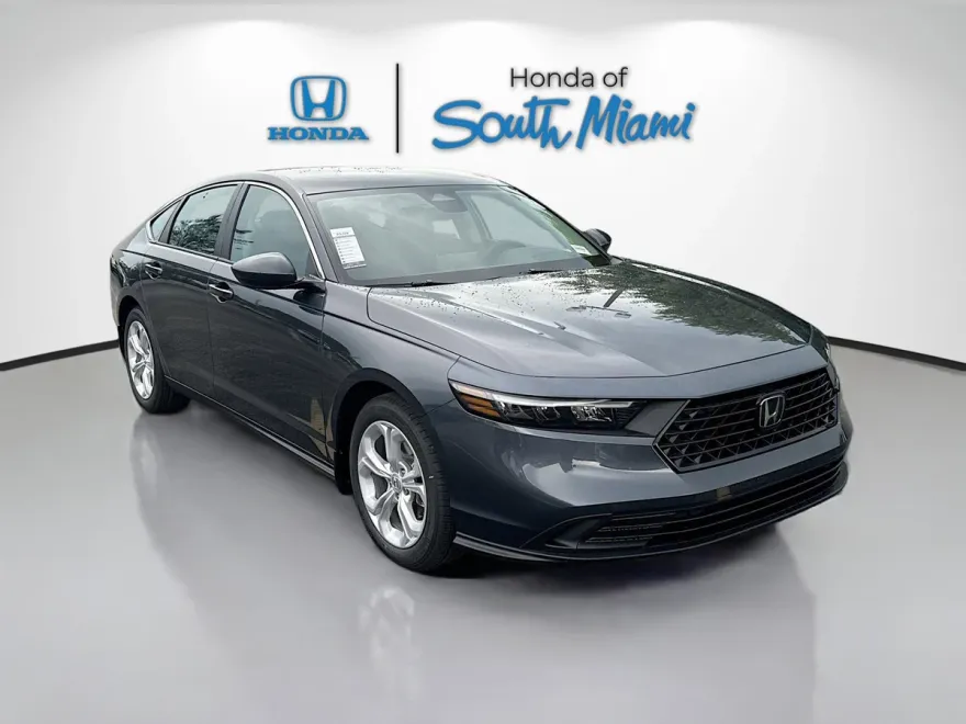2025 Honda Accord LX photo 1