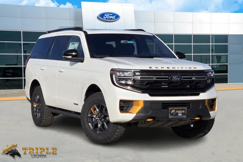2025 Ford Expedition photo 1