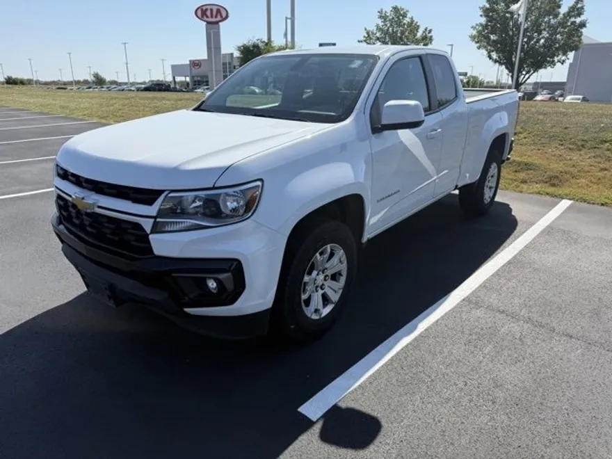 2022 Chevrolet Colorado LT photo 1