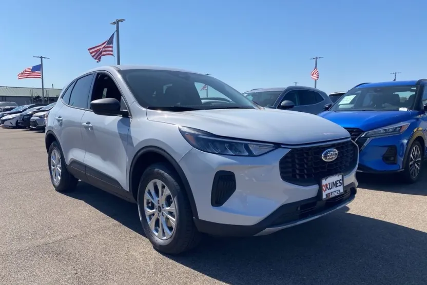 2026 Ford Escape Active photo 1