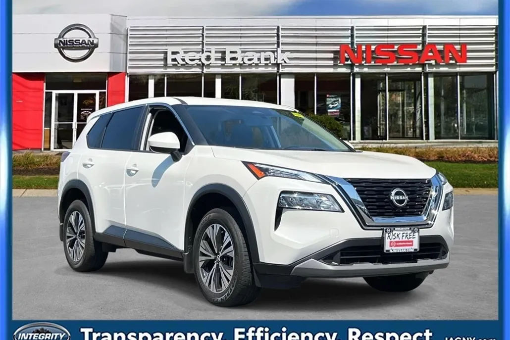 2023 Nissan Rogue SV photo 1