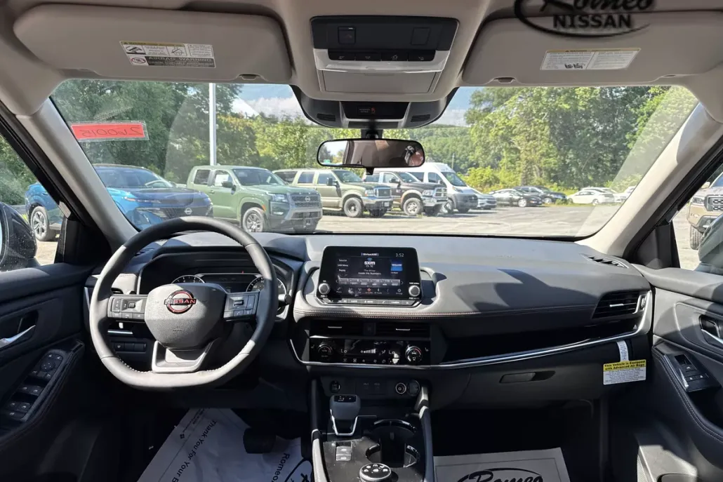 2026 Nissan Rogue SV photo 1