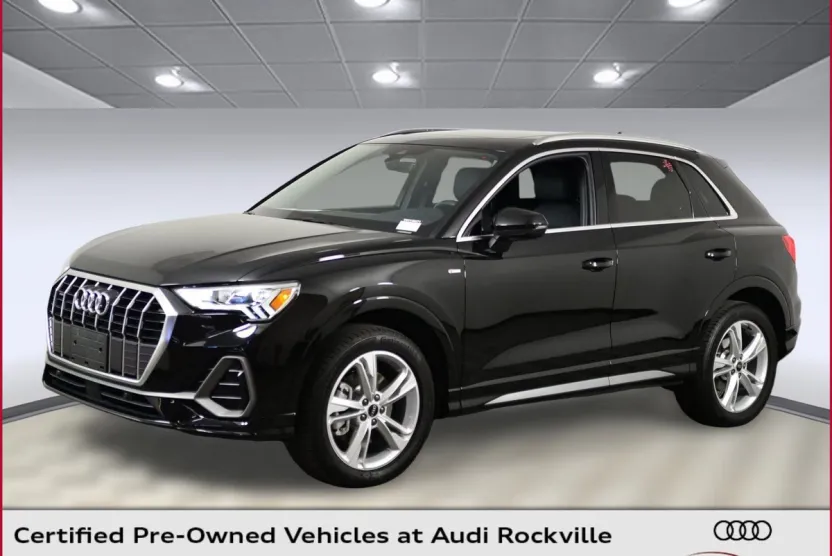 2022 Audi Q3 S line Premium Plus photo 1