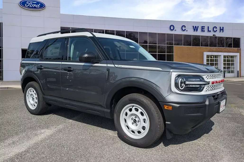 2025 Ford Bronco Sport Heritage photo 1