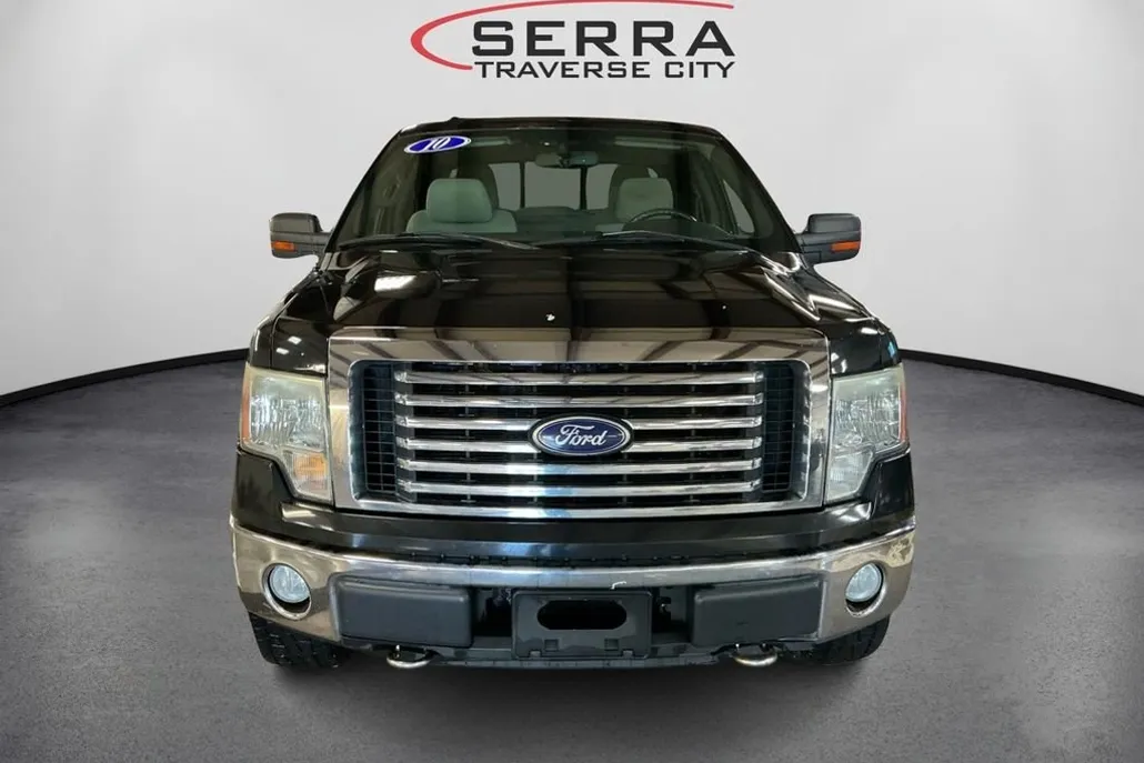 2010 Ford F-150 XLT photo 1