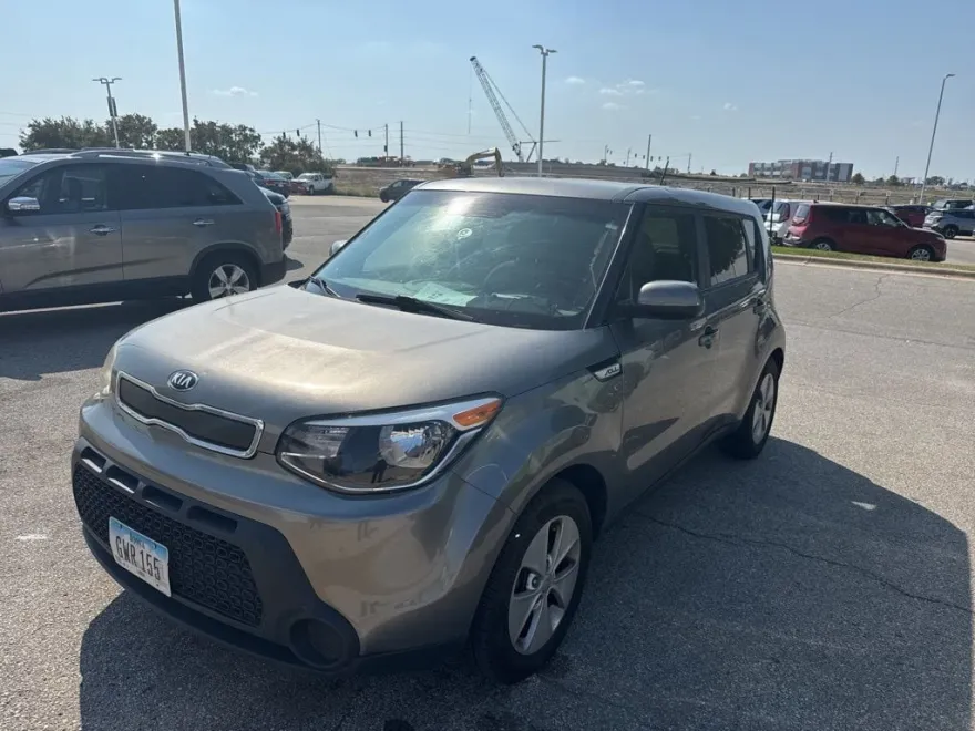 2016 Kia Soul Base photo 1