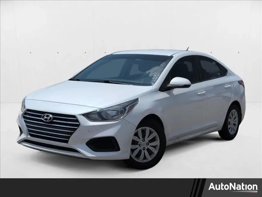 2021 Hyundai Accent SE photo 1
