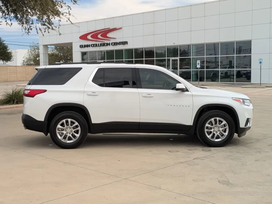 2020 Chevrolet Traverse Cloth photo 1