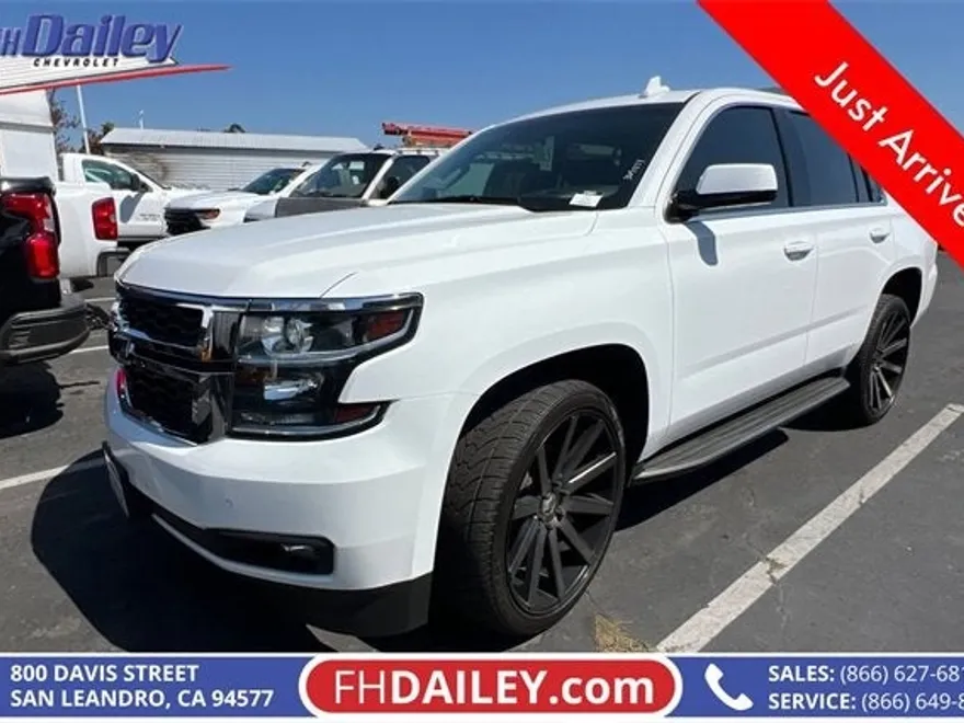 2019 Chevrolet Tahoe LT photo 1