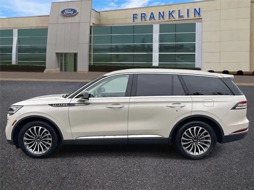 2023 Lincoln Aviator Reserve photo 1
