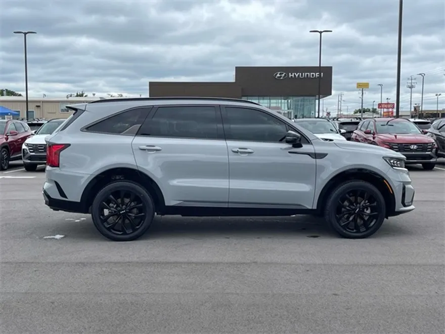 2023 Kia Sorento SX photo 1