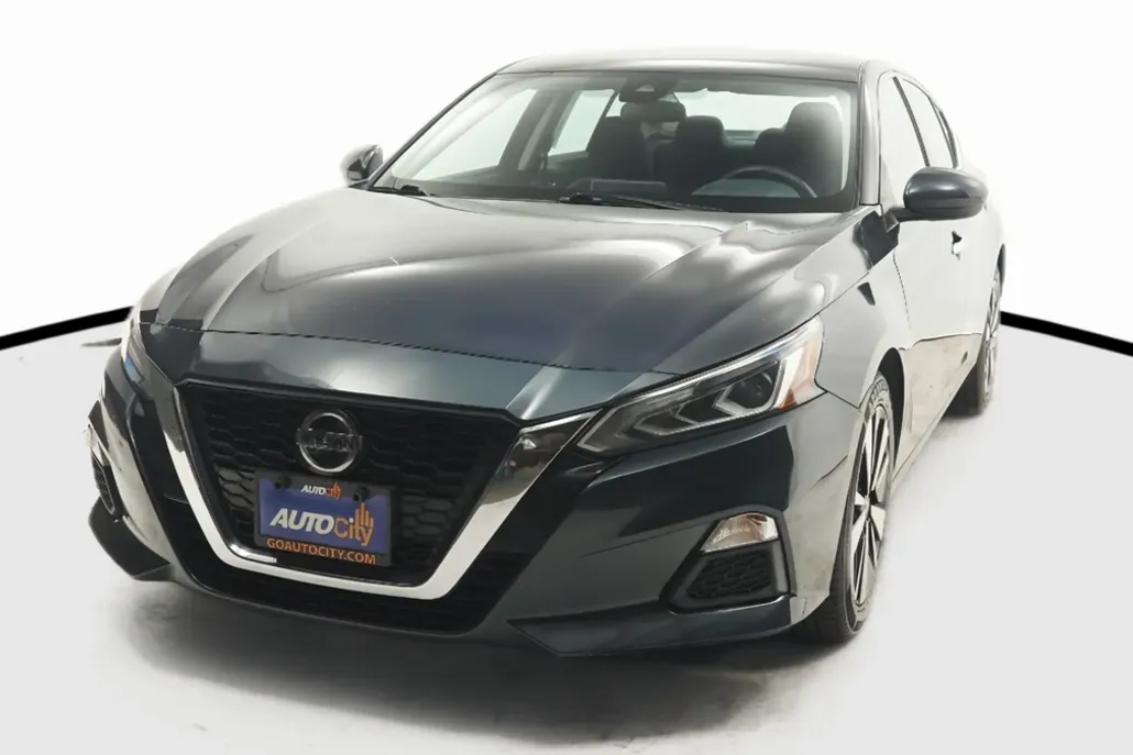 2022 Nissan Altima 2.5 SV photo 1