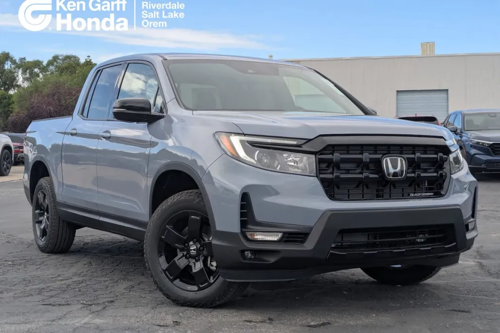 2025 Honda Ridgeline Black Edition photo 1