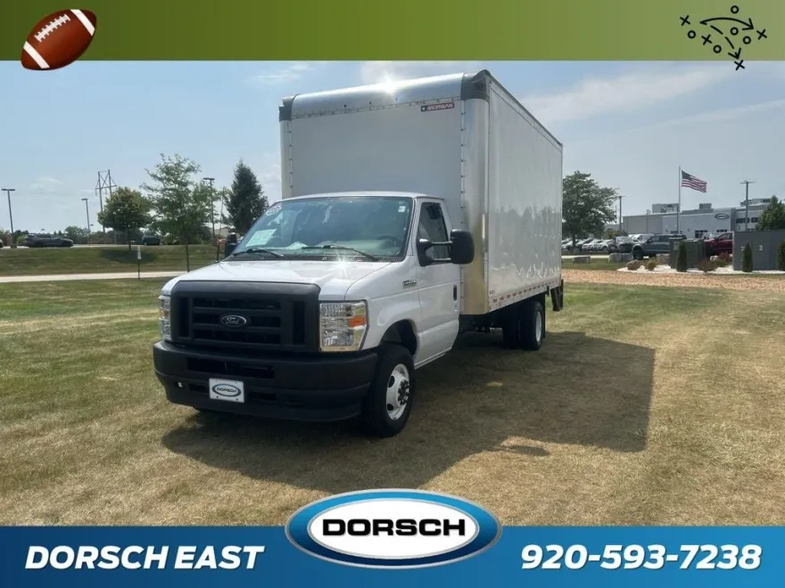 2023 Ford E-450 photo 1
