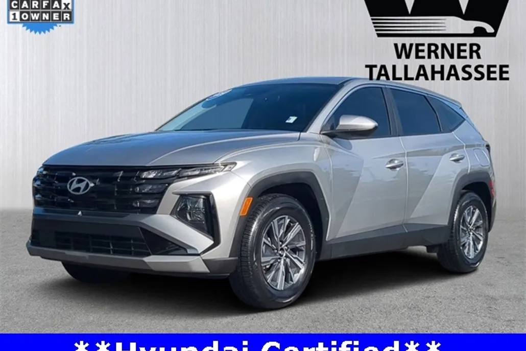 2025 Hyundai Tucson SE photo 1
