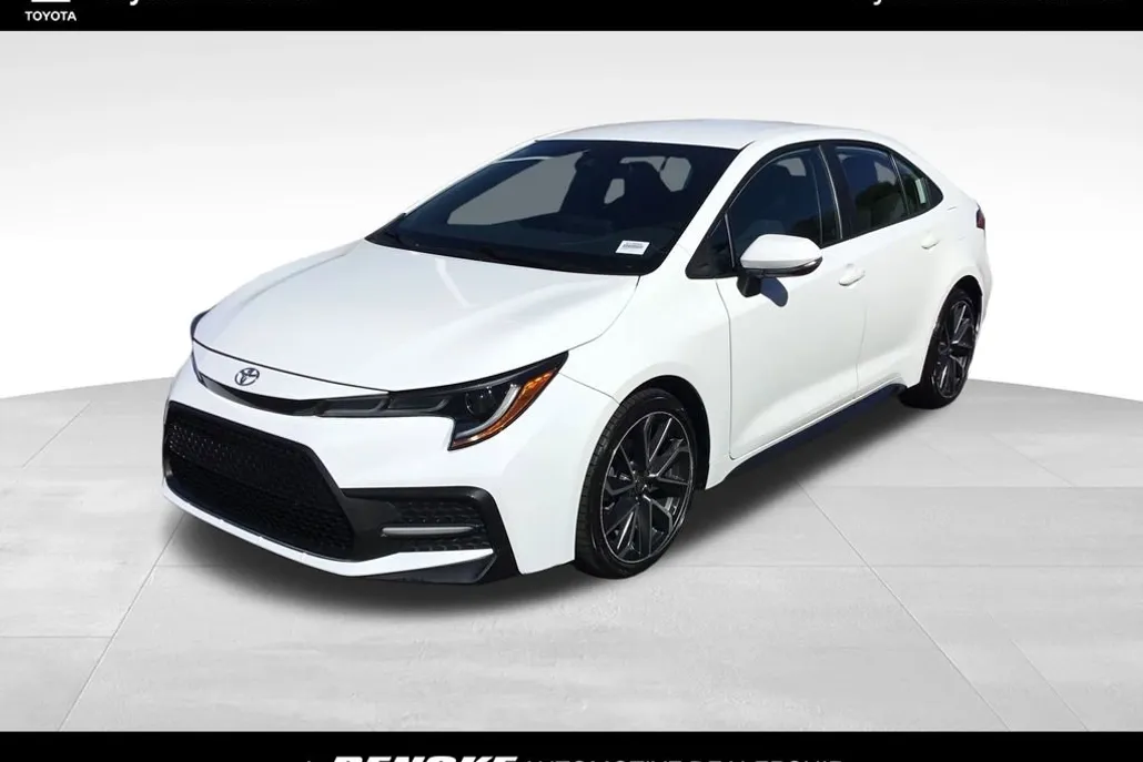 2022 Toyota Corolla SE photo 1