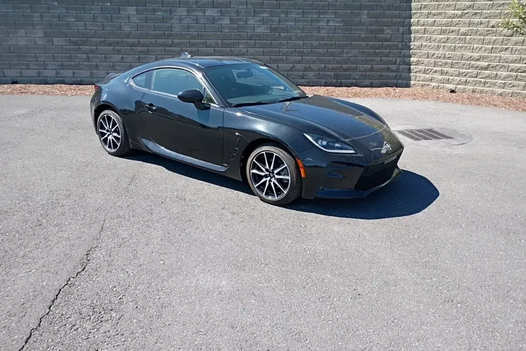 2022 Toyota GR86 Base photo 1