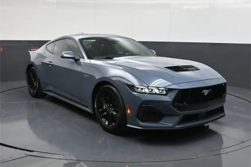 2024 Ford Mustang GT photo 2