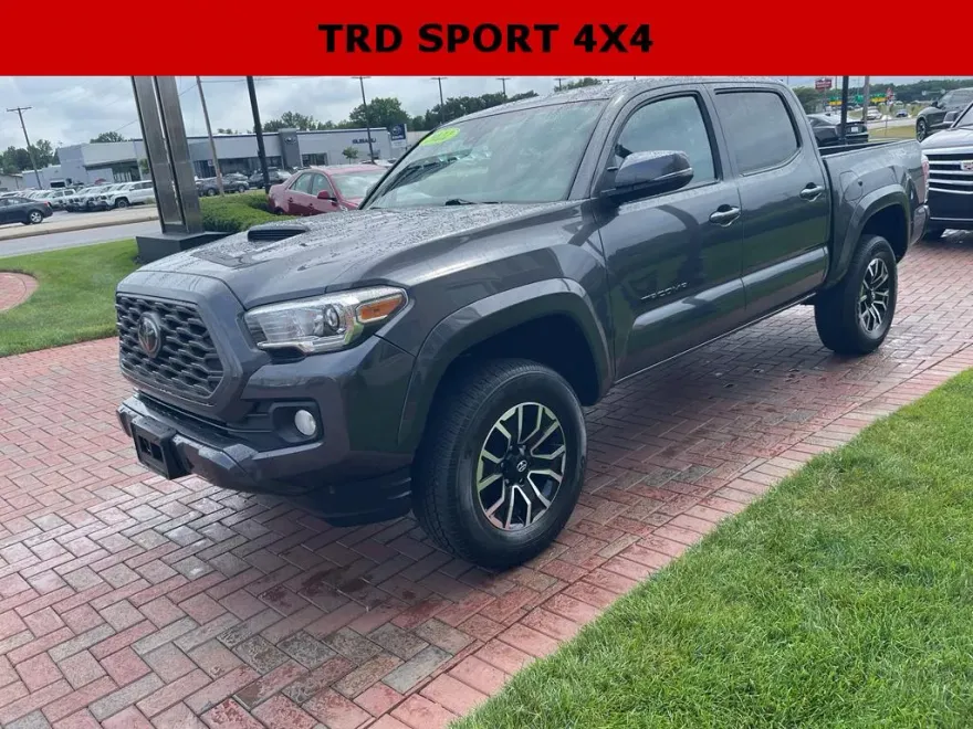 2022 Toyota Tacoma TRD Sport 4x4 SR photo 1