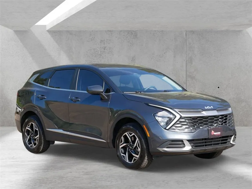 2023 Kia Sportage LX photo 1