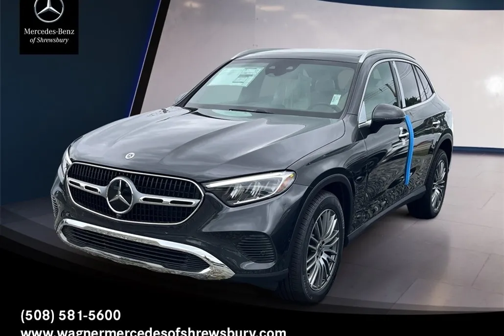 2025 Mercedes Benz GLC 300 4MATIC photo 1