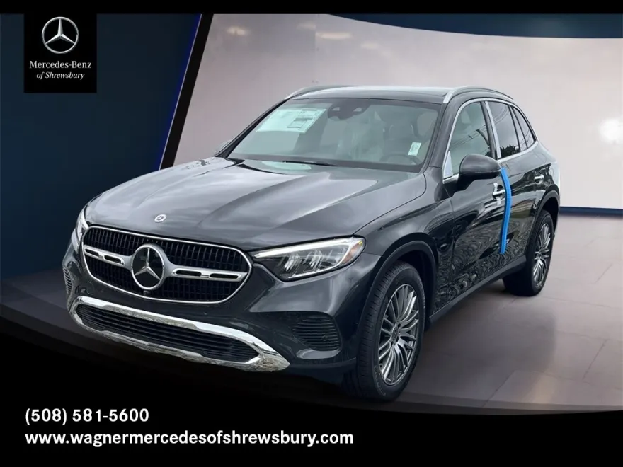 2025 Mercedes Benz GLC 300 4MATIC photo 1