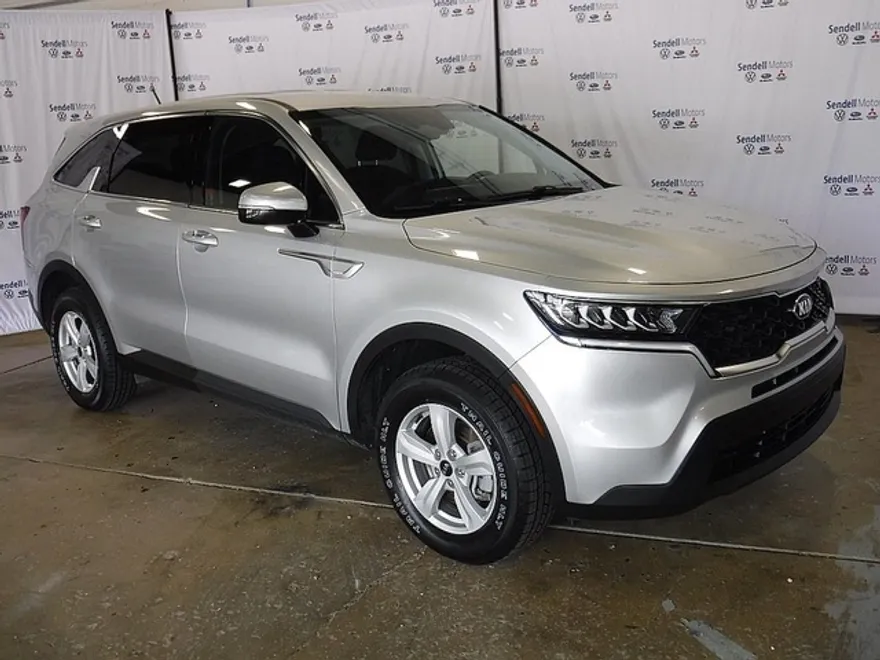 2021 Kia Sorento LX photo 1