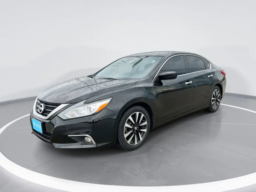 2018 Nissan Altima 2.5 SV photo 1