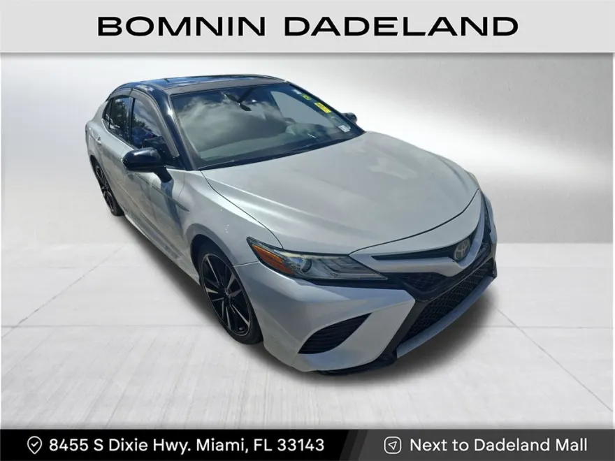 2019 Toyota Camry XSE V6 photo 1