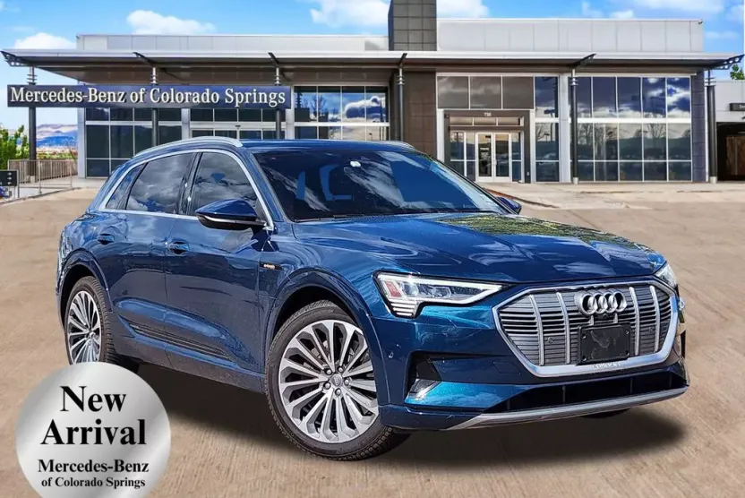 2019 Audi e-tron Premium Plus photo 1