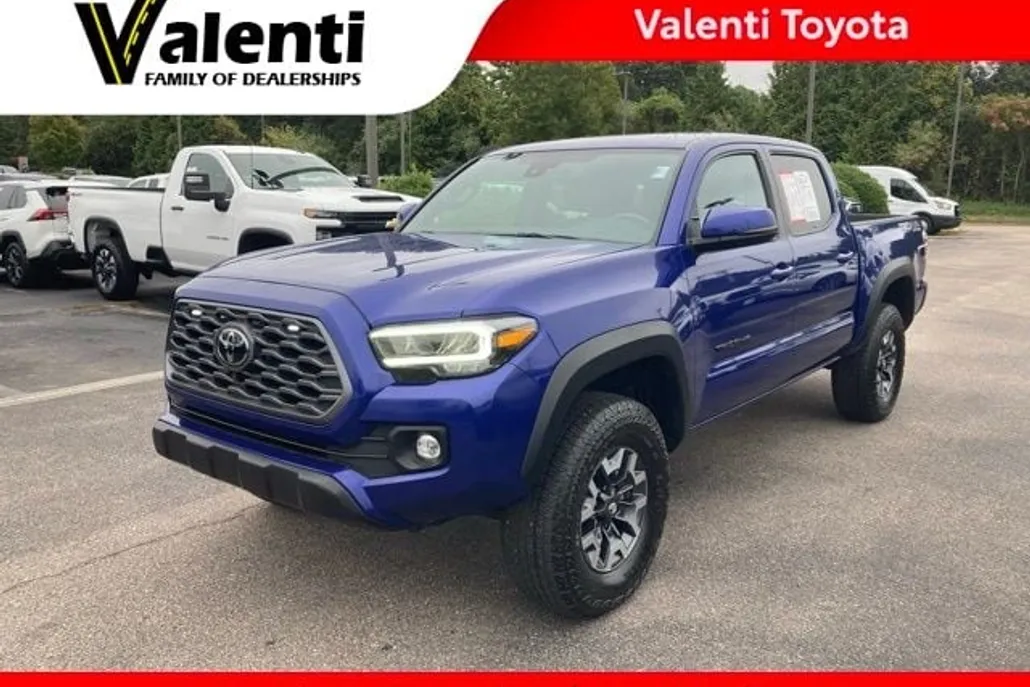 2023 Toyota Tacoma TRD photo 1