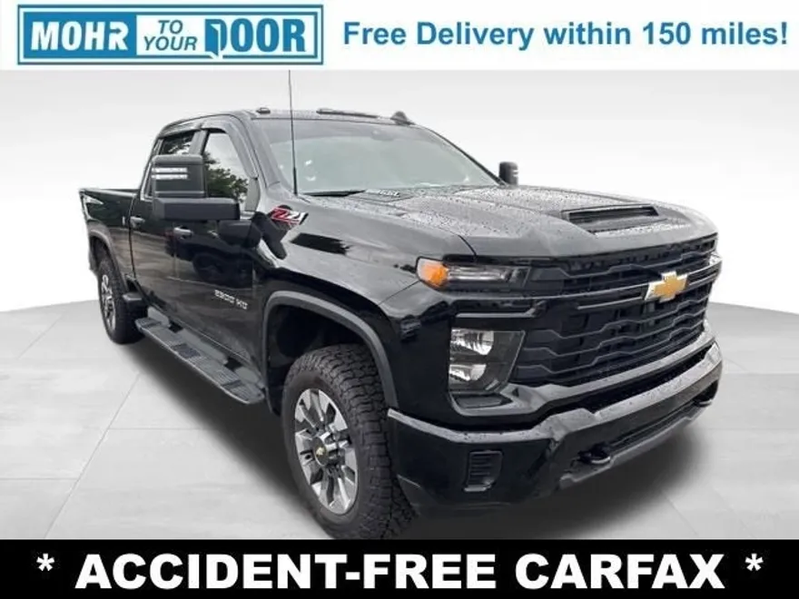 2024 Chevrolet Silverado 2500HD Custom photo 1