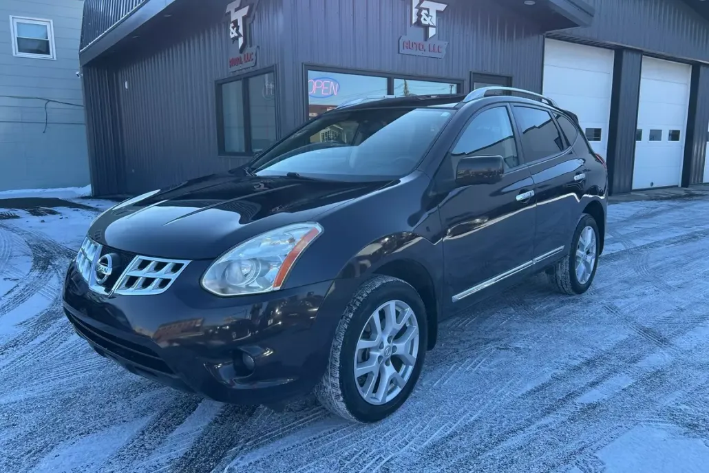 2013 Nissan Rogue SL photo 1