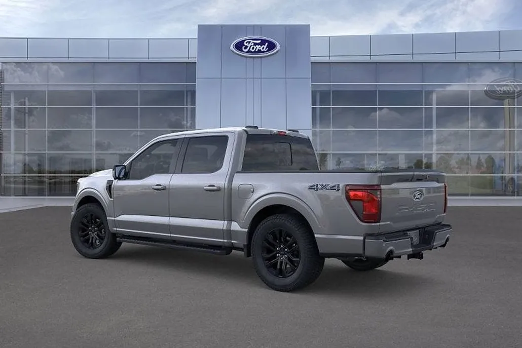 2025 Ford F-150 XLT photo 1