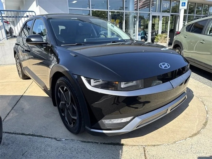 2022 Hyundai Ioniq 5 SE photo 1