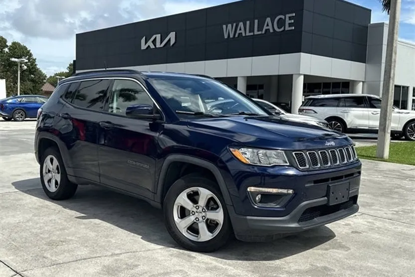 2018 Jeep Compass Latitude photo 1