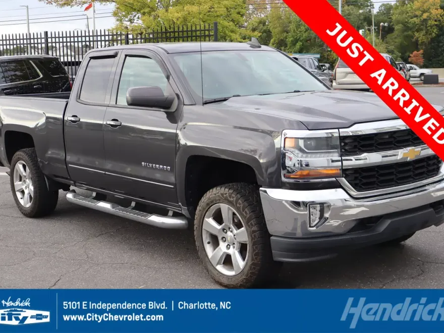 2016 Chevrolet Silverado 1500 LT photo 1