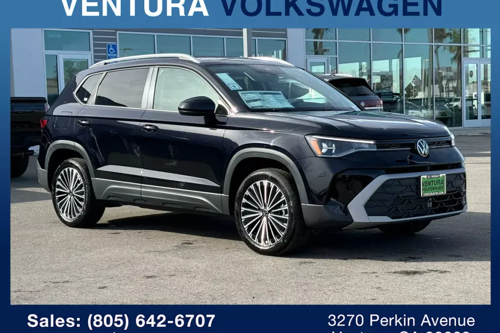 2025 Volkswagen Taos SE photo 1
