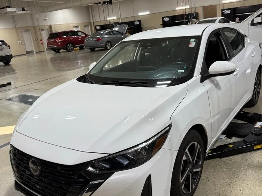 2024 Nissan Sentra SV photo 1